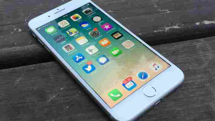 iPhone s 6,5palcovým OLED displejem dostane rekordní baterii