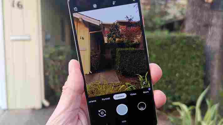 Nenápadně dokonalý smartphone Česko vynechává. Test Google Pixel 3