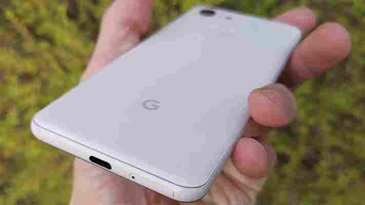 iPhony s Androidem. Googlu se začíná se smartphony dařit